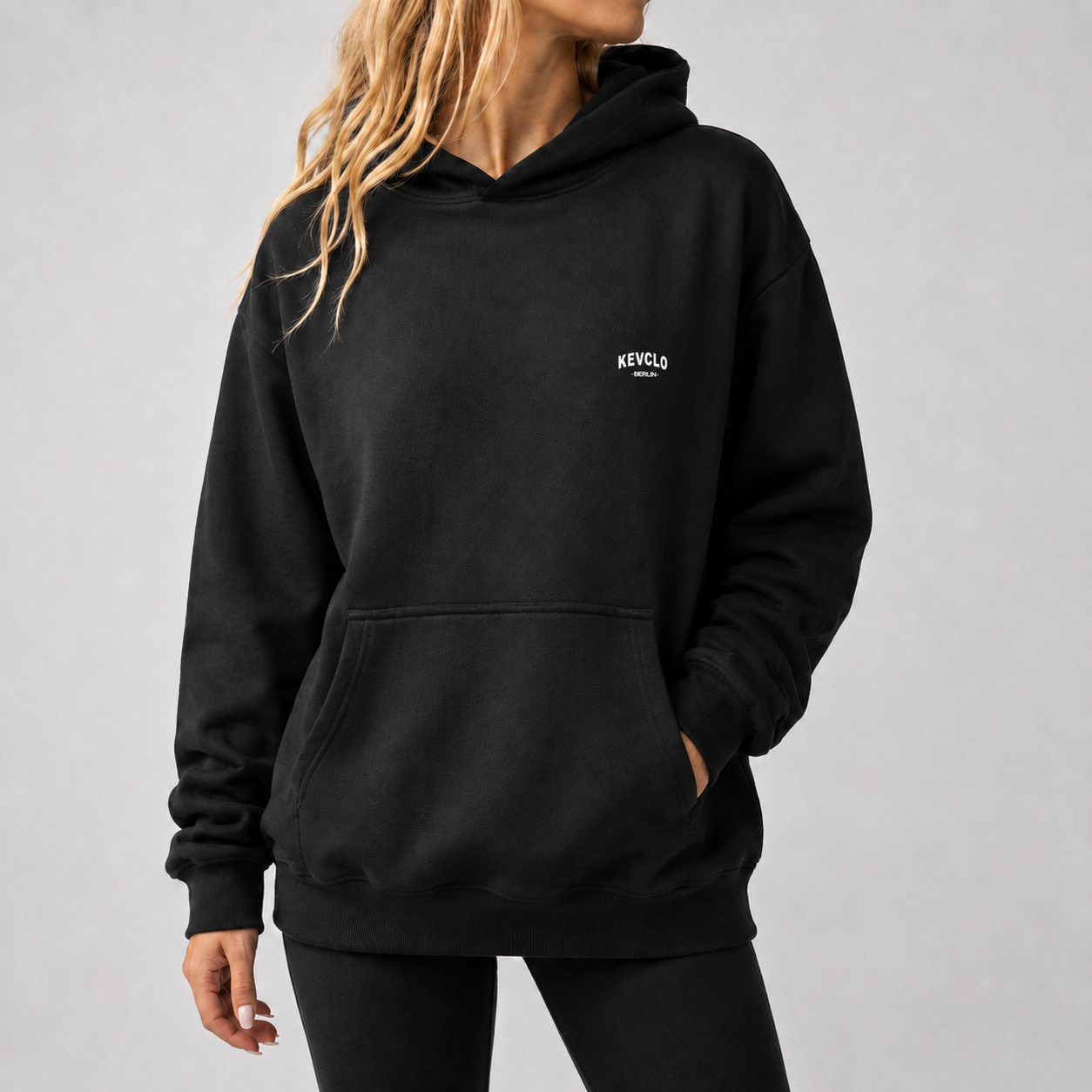 La Familia Hoodie