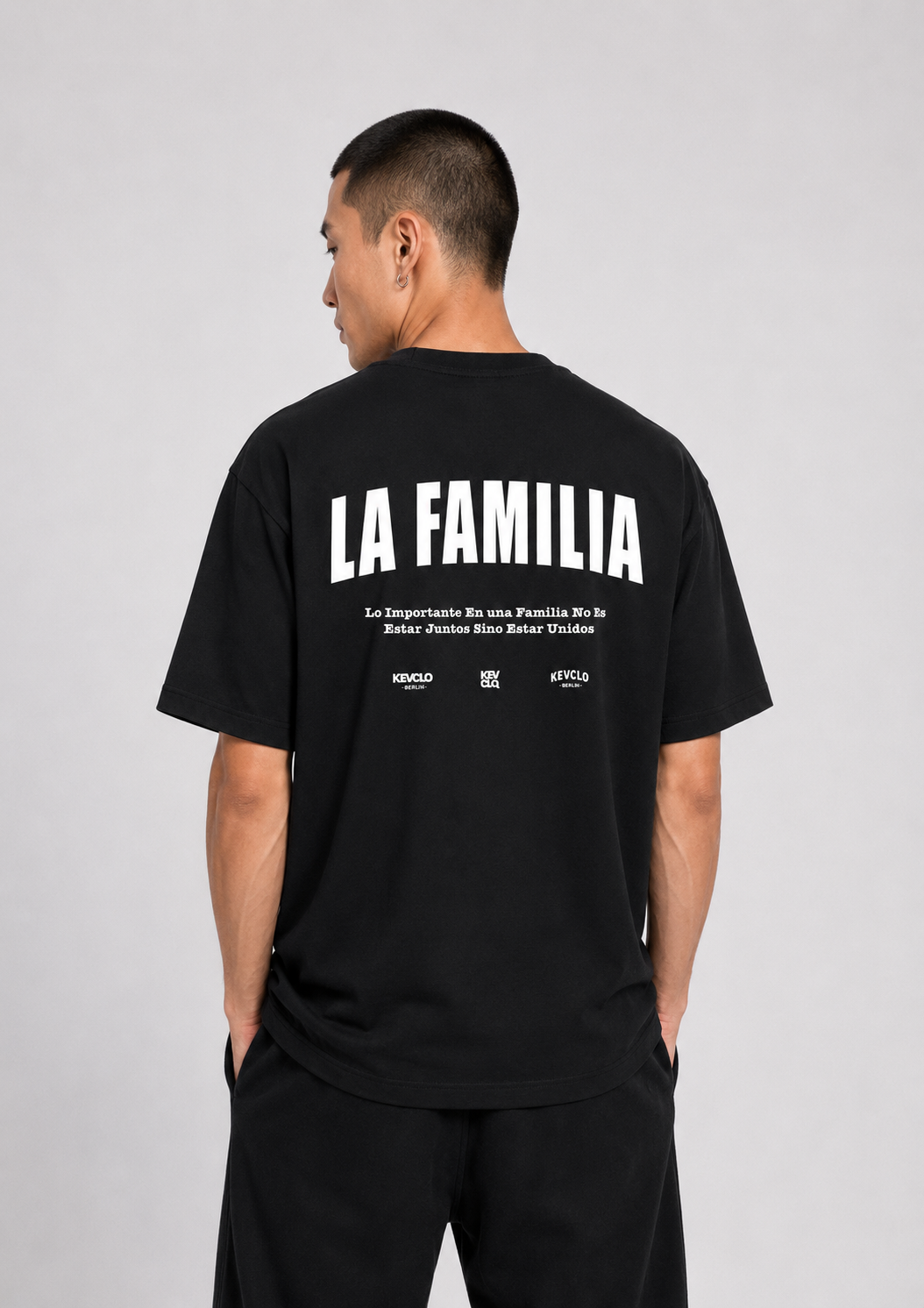 La Familia Tee