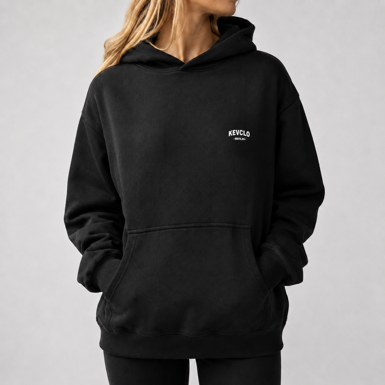La Familia Hoodie